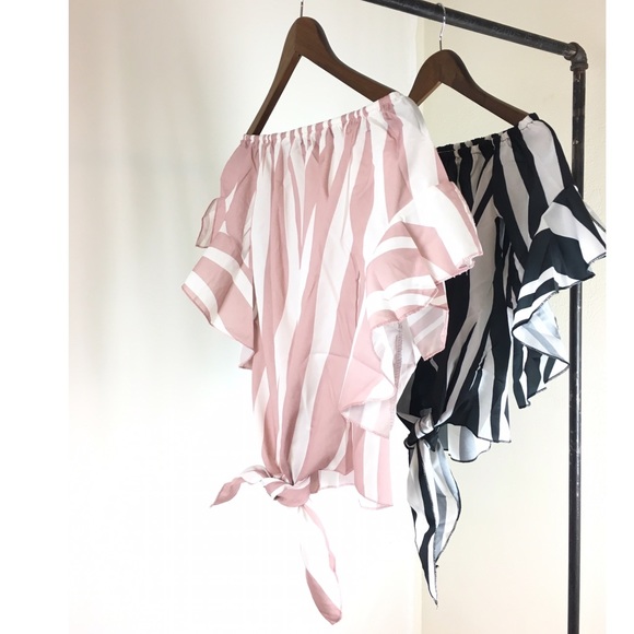 NEW! 🖤 "Dahlia" Off the Shoulder Striped Blouse - Picture 8 of 8